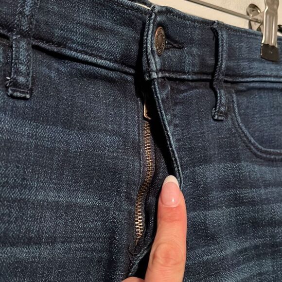 Abercrombie & Fitch Women's Dark Wash Distressed Mid-Rise Denim Shorts - Picture 3 of 7